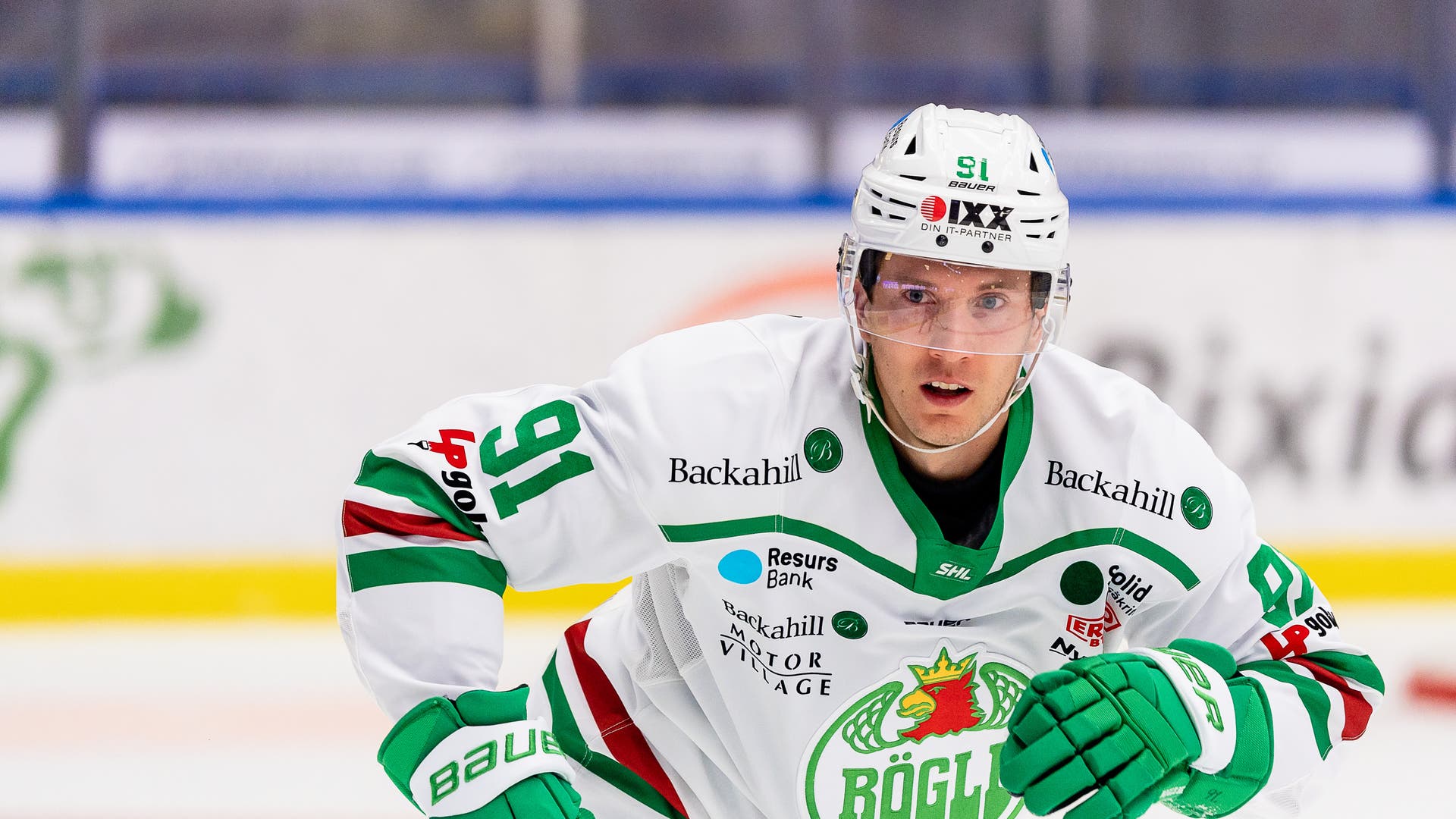 (16562) Adam Tambellini