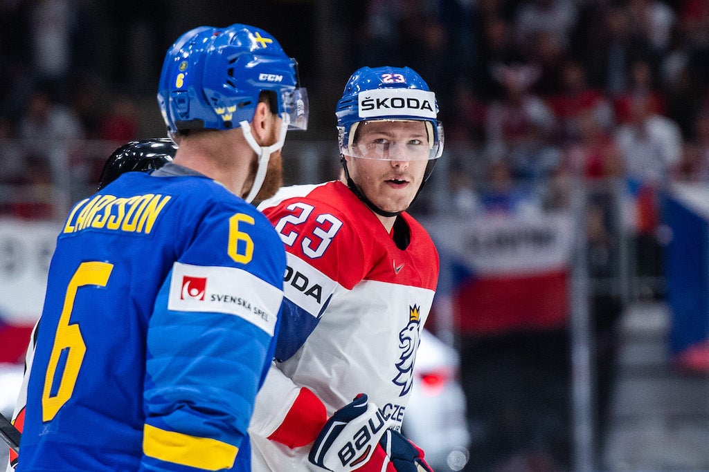 (8507) Adam Larsson-redigerad