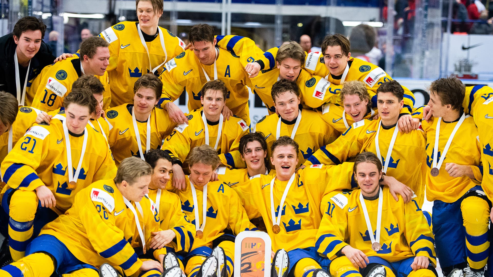 (16838) Juniorkronorna