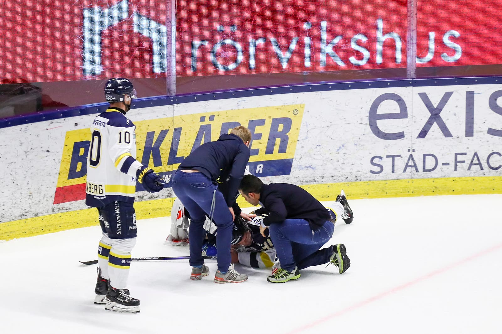 (2237) lawrence pilut