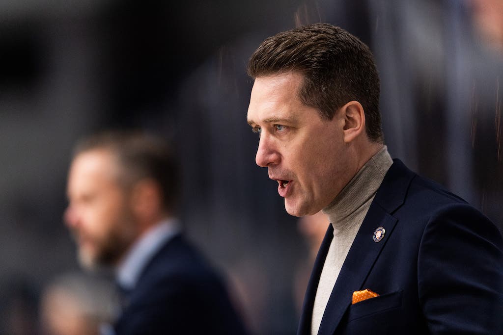 (21554) Sam Hallam/Växjö