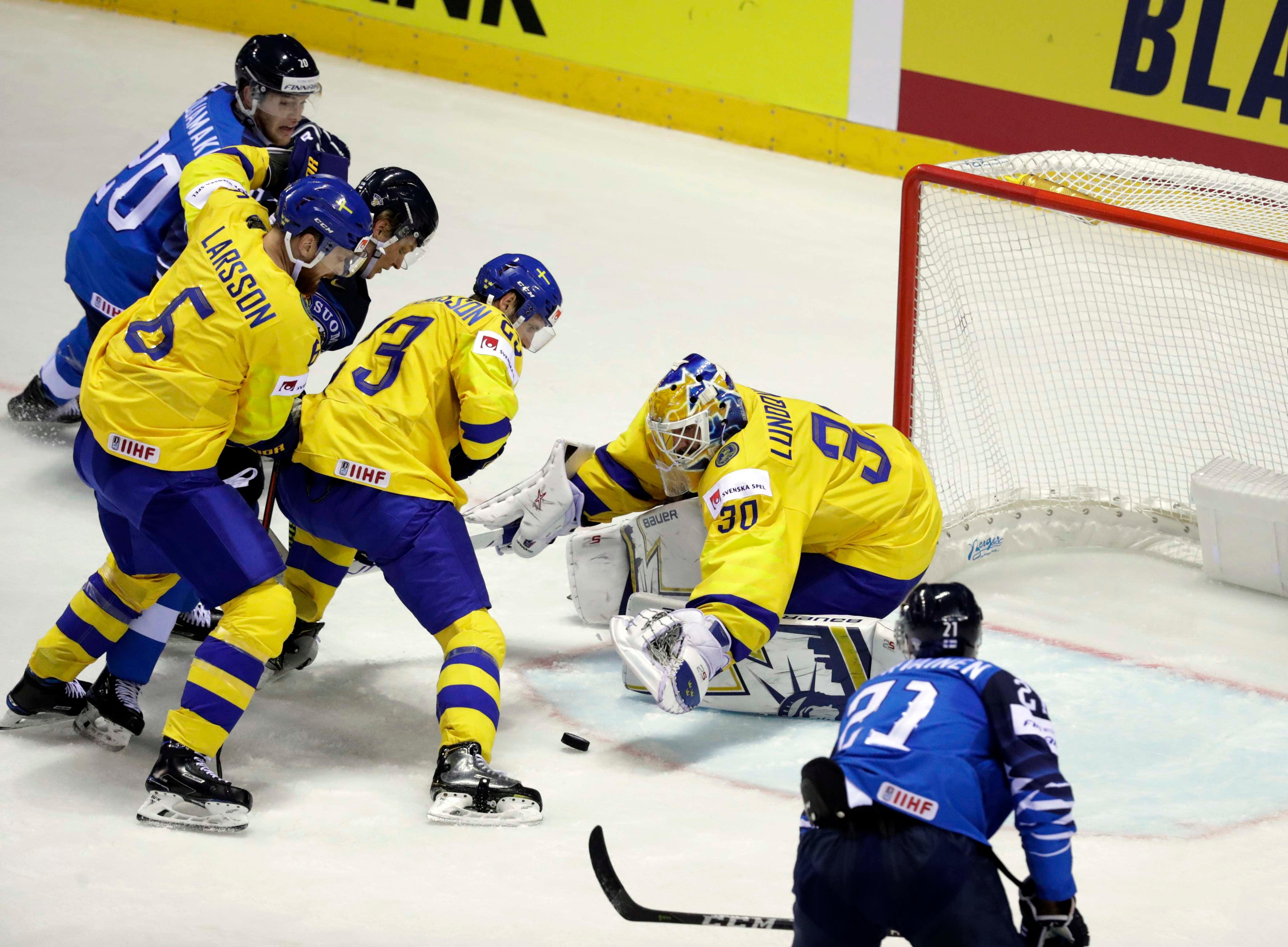 (8760) Tre Kronor