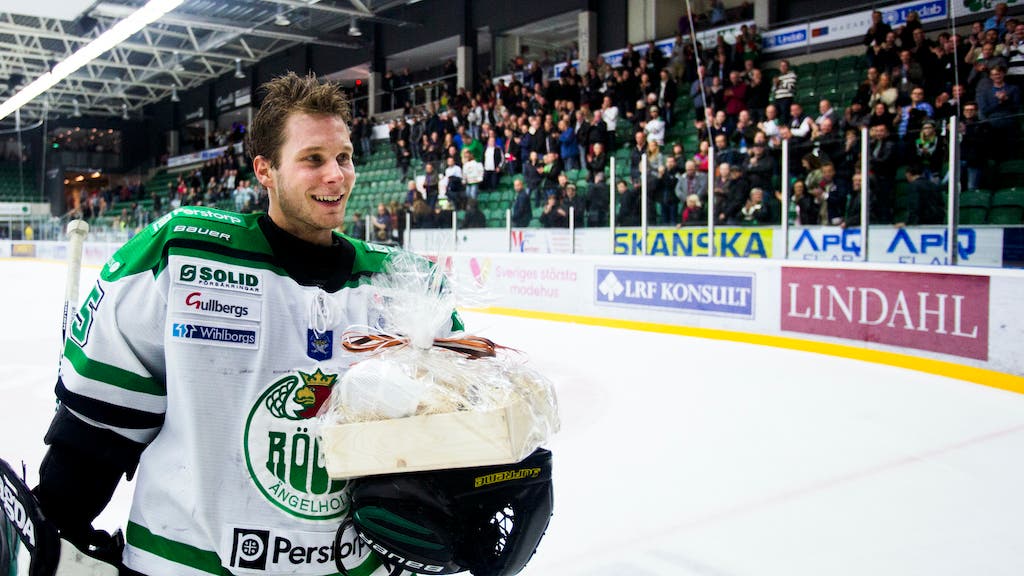 (26013) Brandon Maxwell