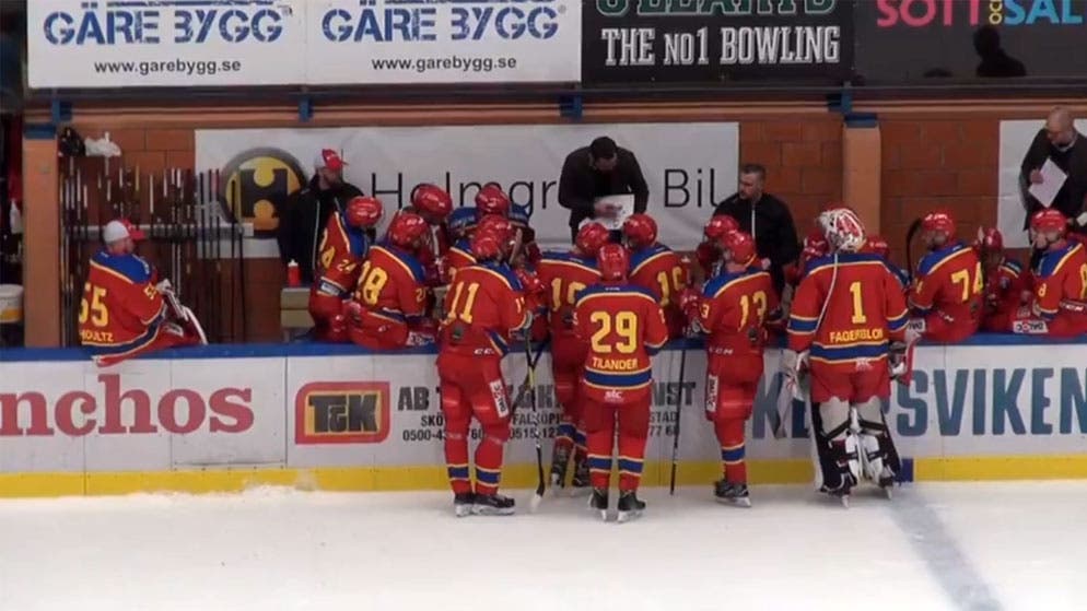 (7857) Adam Schoultz sidan av