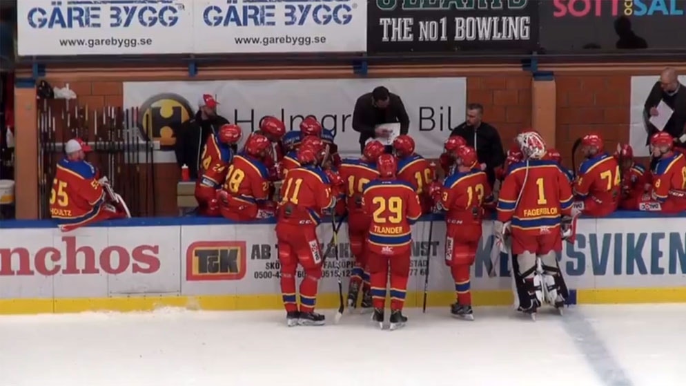 (7857) Adam Schoultz sidan av