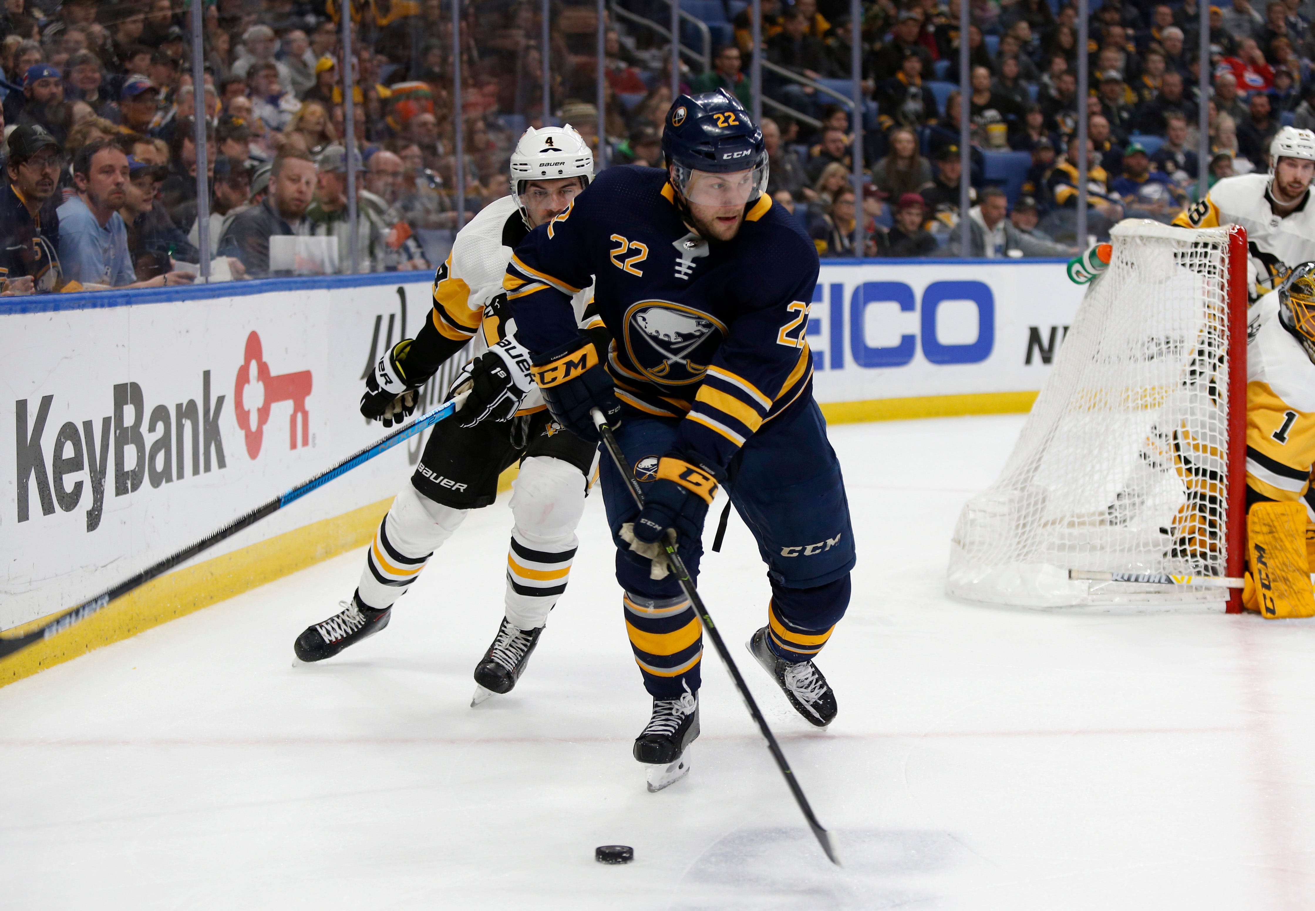 (8590) Johan Larsson