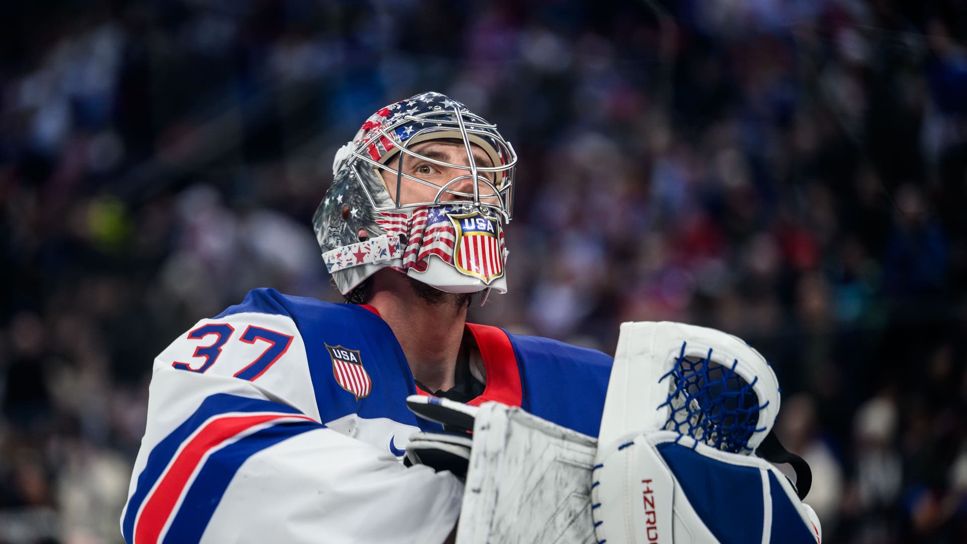 Connor Hellebuyck
