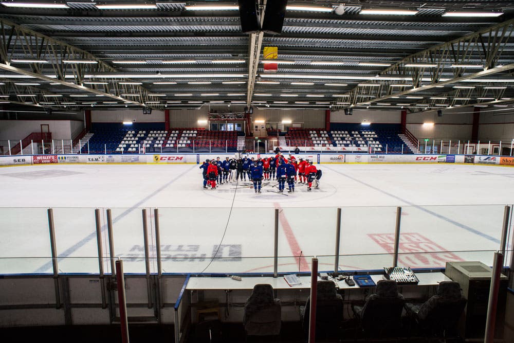 (2666) Soft Center Arena