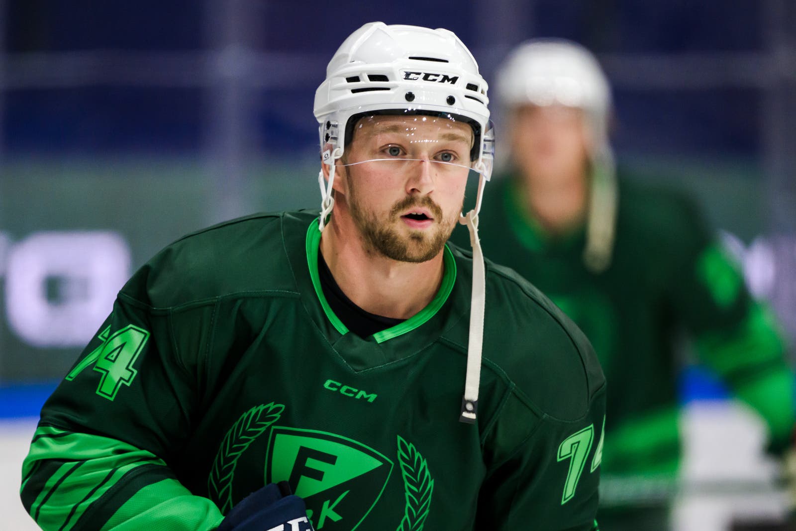 Rasmus Asplund under träning med Färjestad 2023