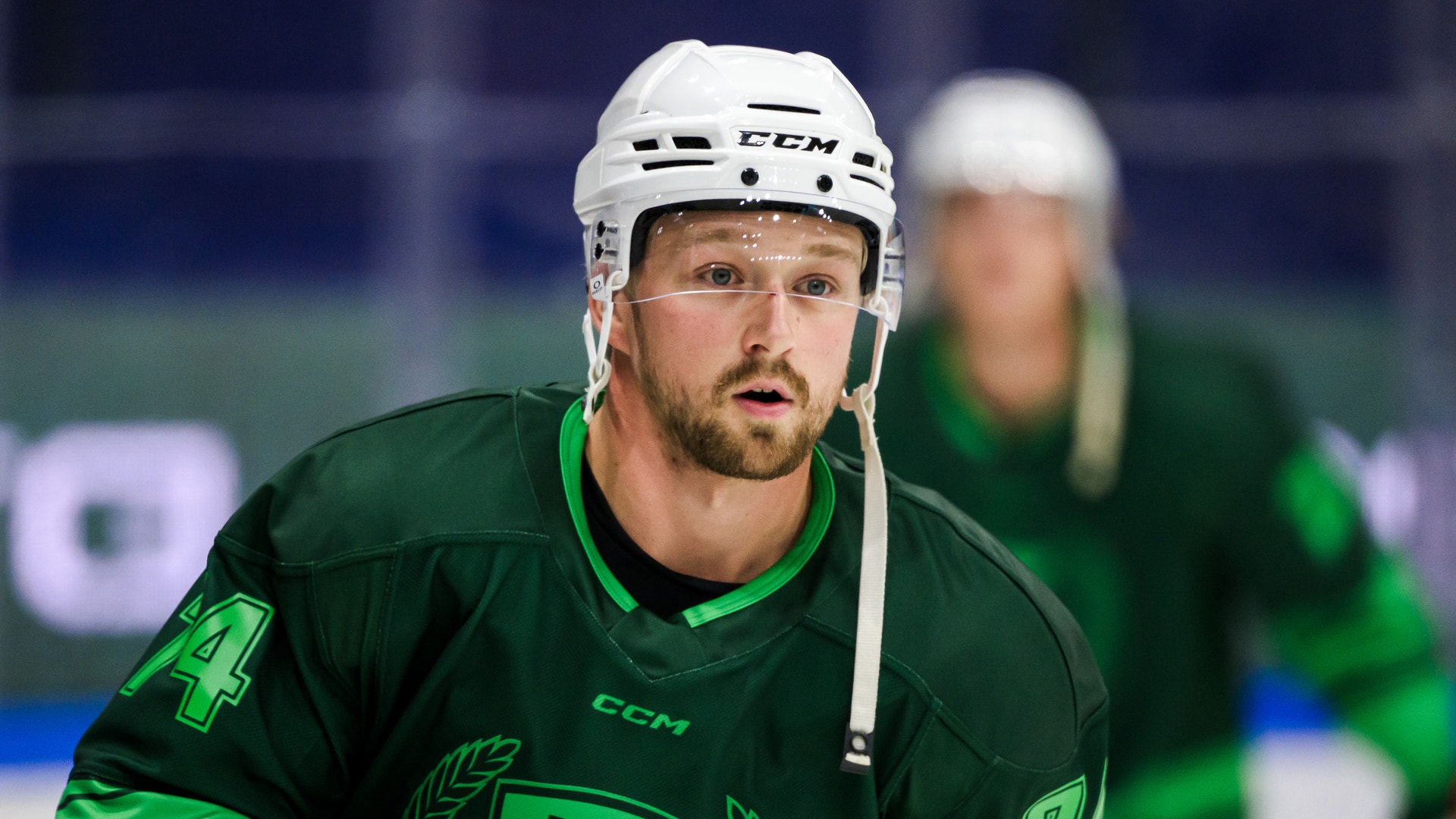 Rasmus Asplund under träning med Färjestad 2023