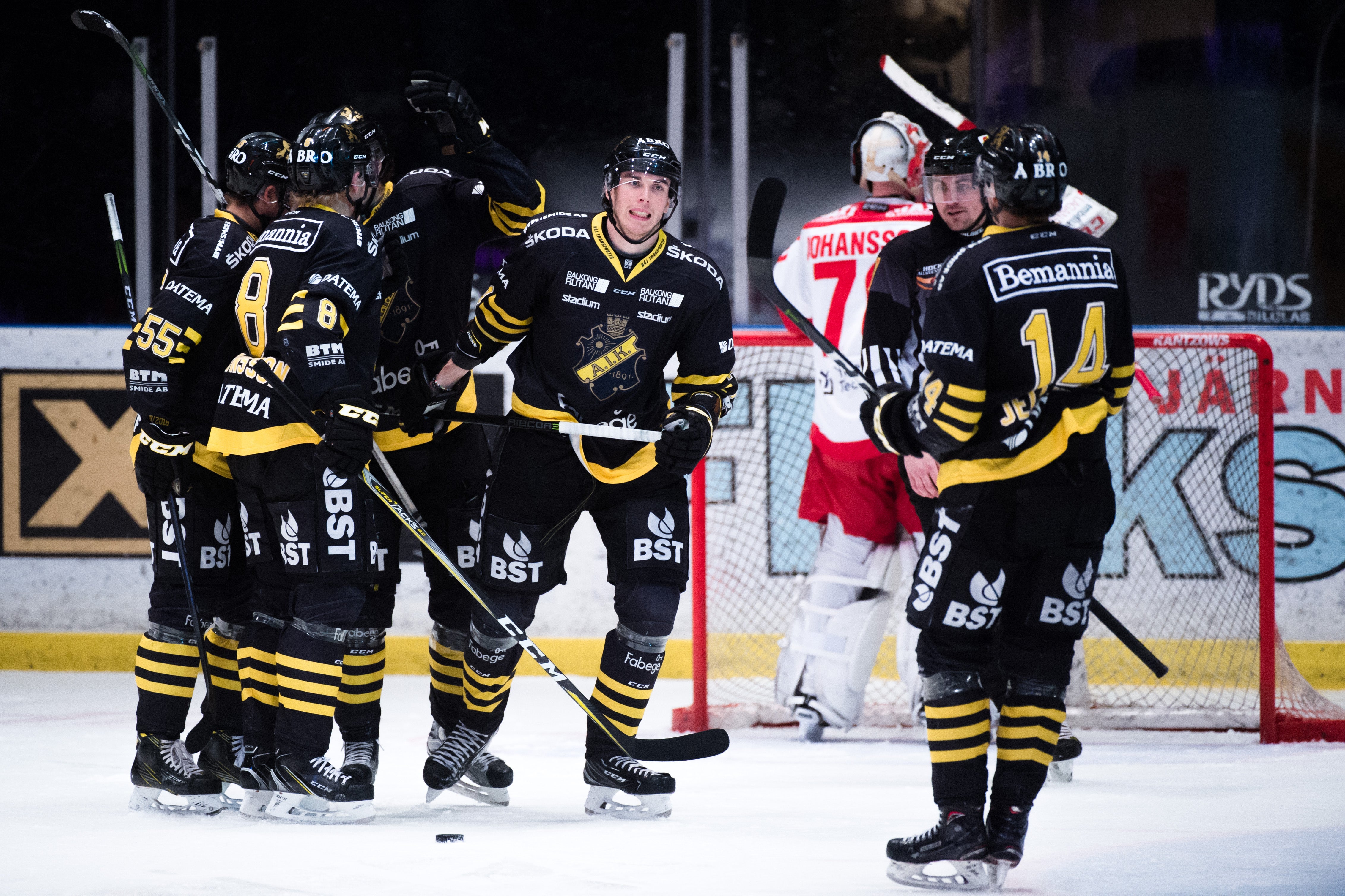 (3983) aik