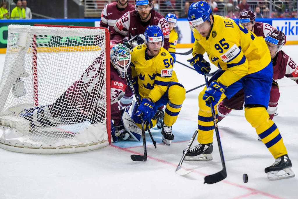 (28199) Jacob de la Rose