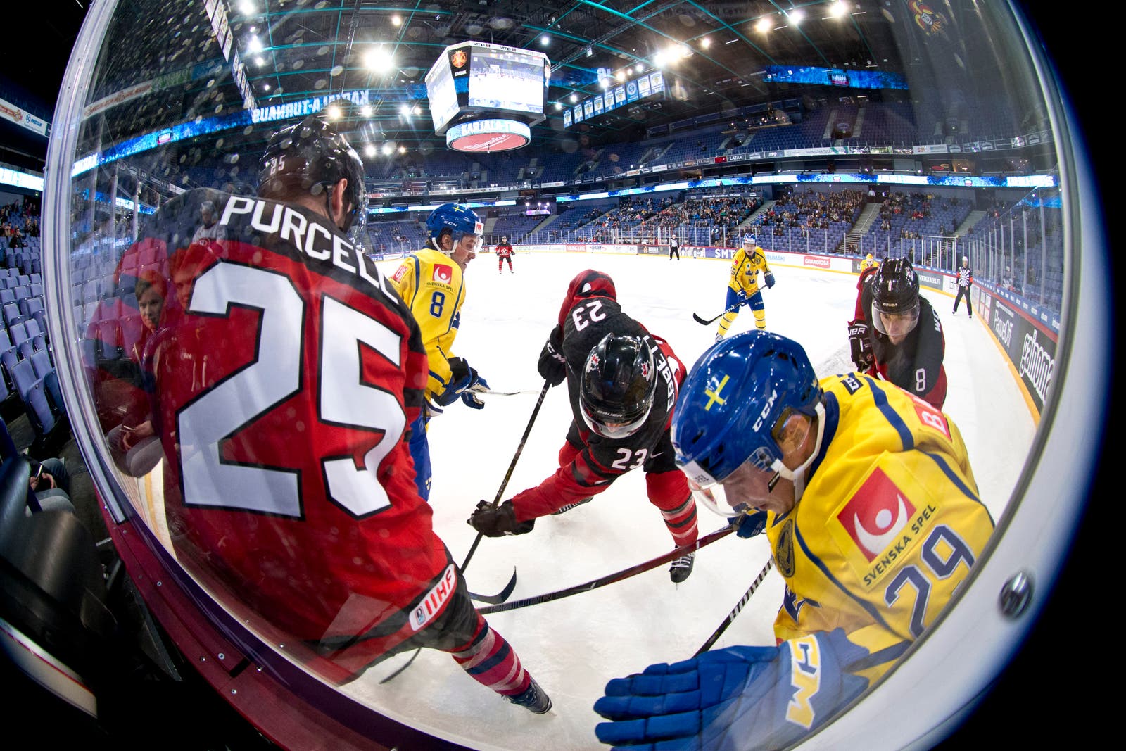 (1016) Erik Gustafsson4