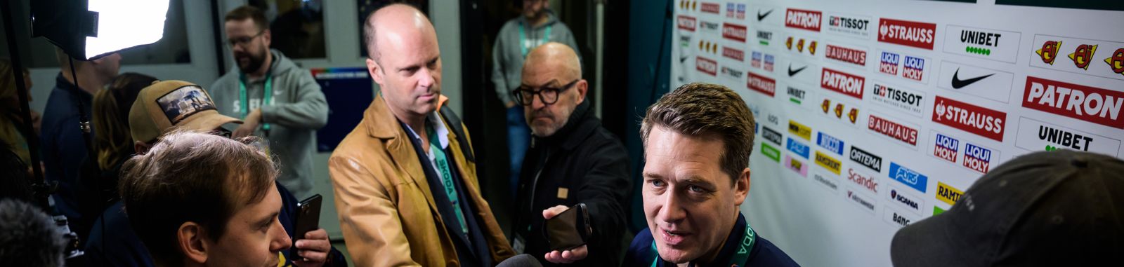 Hockeynews-career-ek