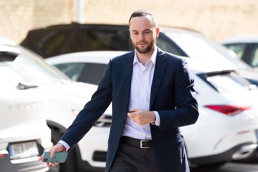 (25007) Stefan Elliott Frölunda