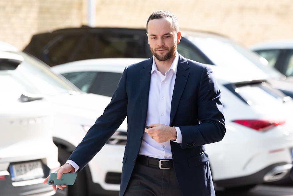 (25007) Stefan Elliott Frölunda