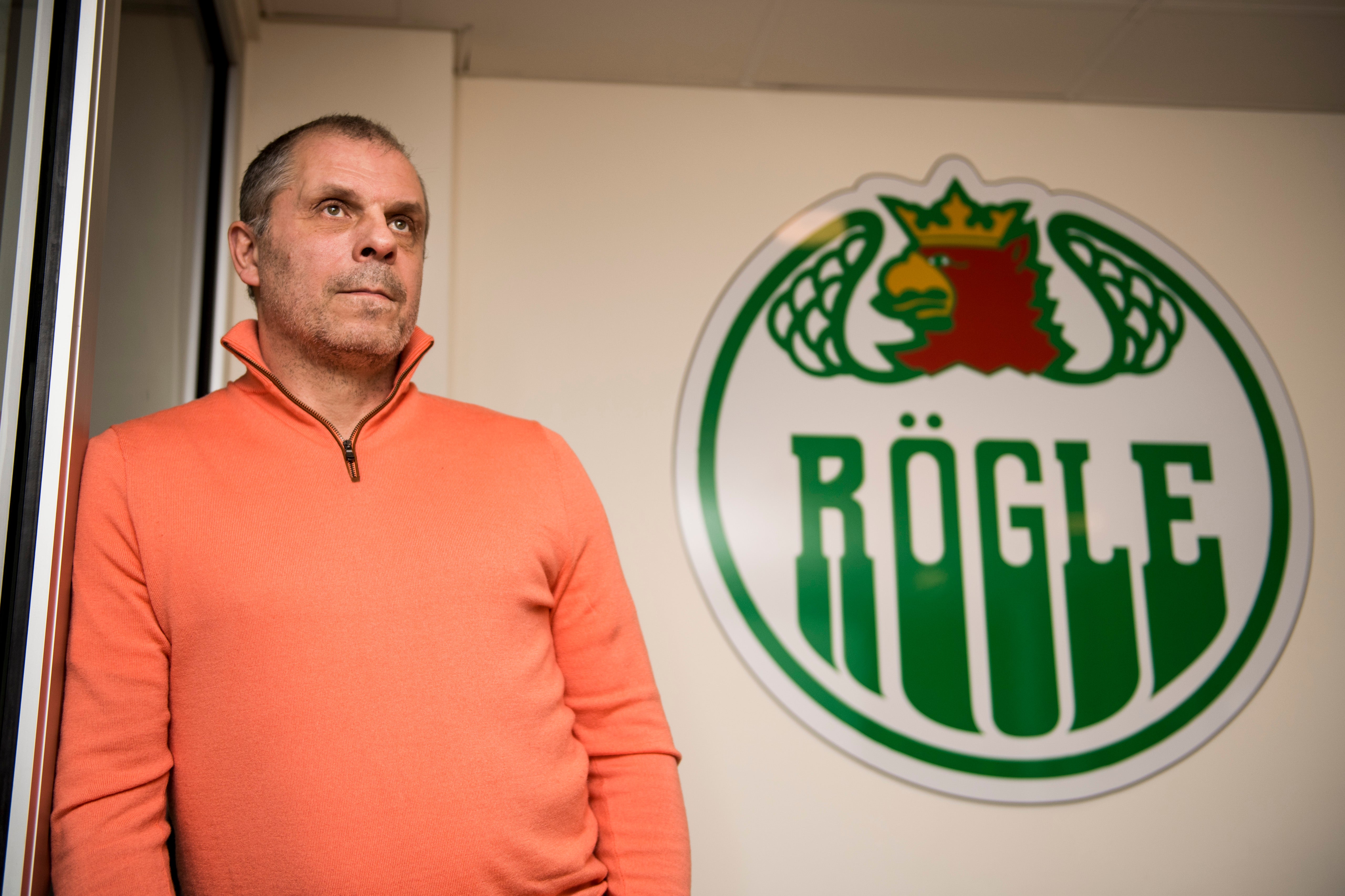 (831) Anders masken carlsson