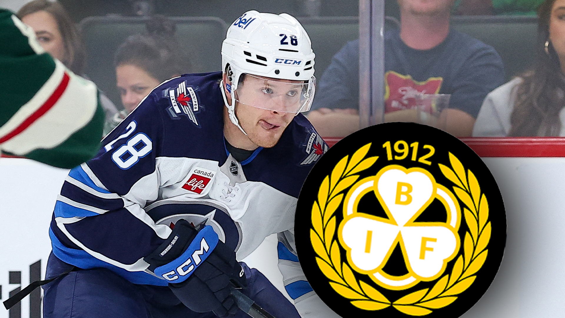 Hockeyspelare nummer 28 i mörkblå och vit tröja spelar på isen. Bilden visar även BIF:s logotyp från 1912.