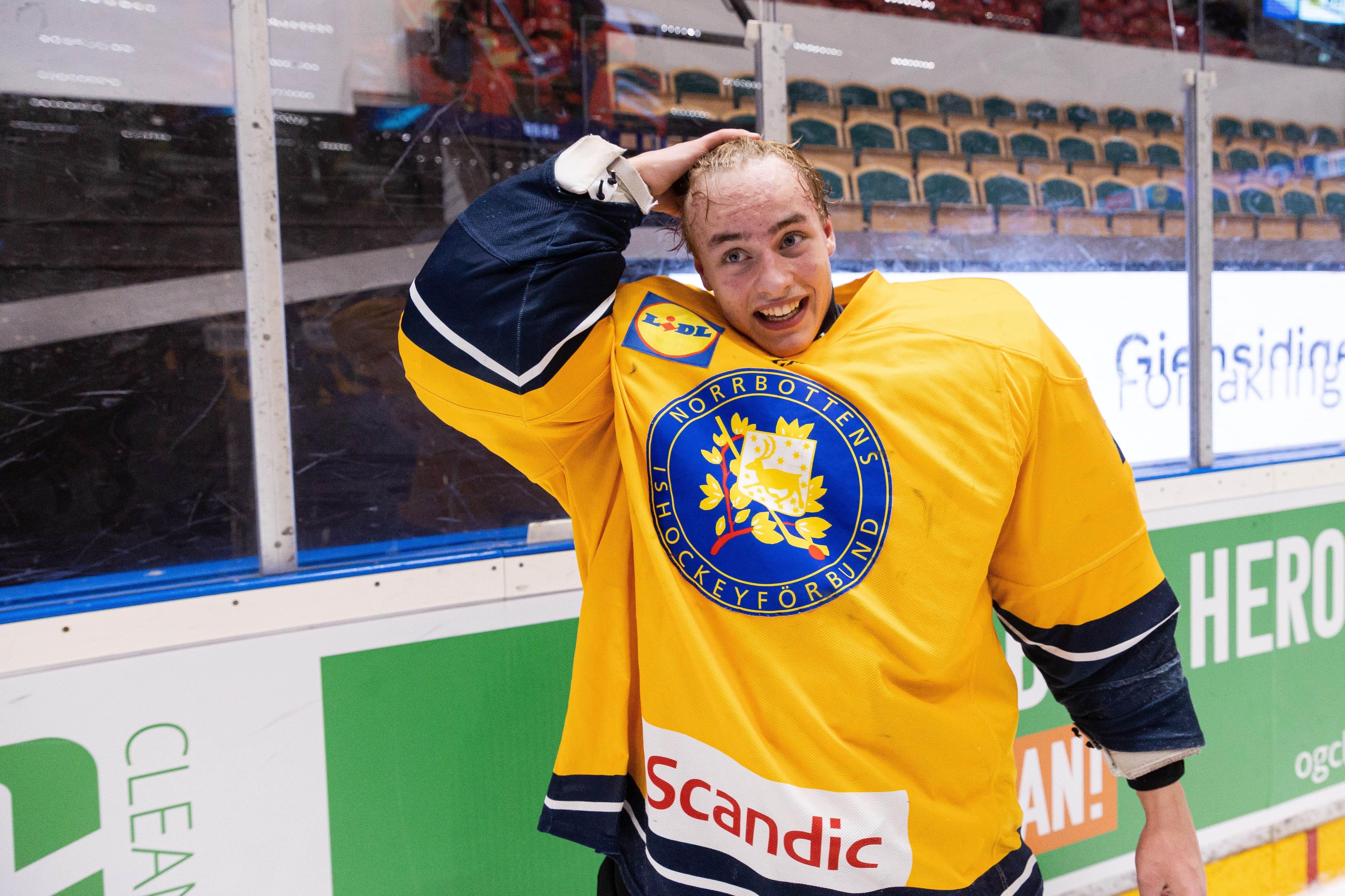 (27536) Love Härenstam