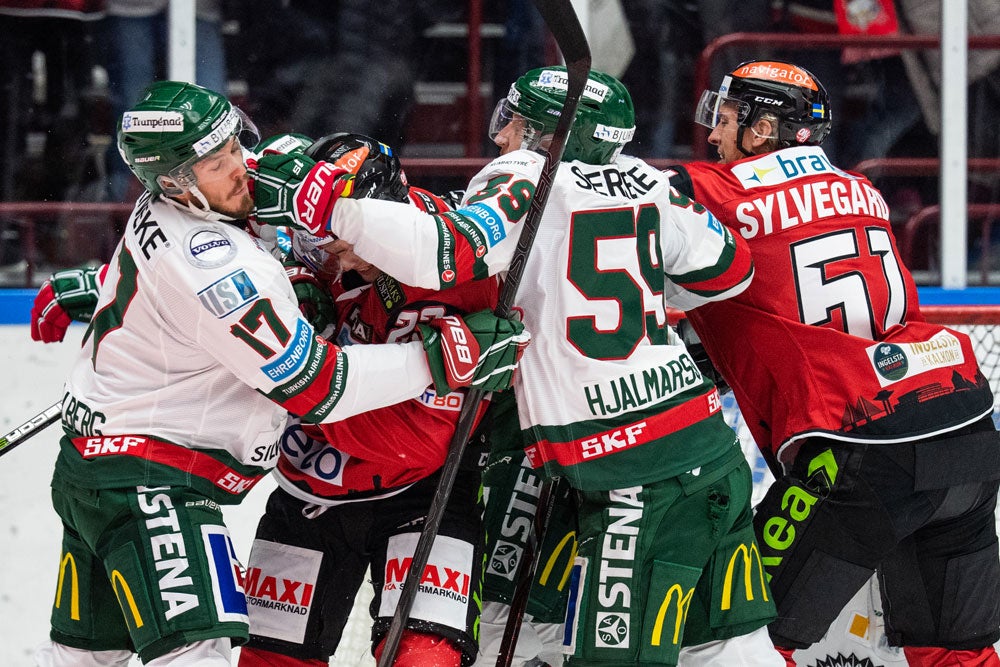 (4207) Simon Hjalmarsson