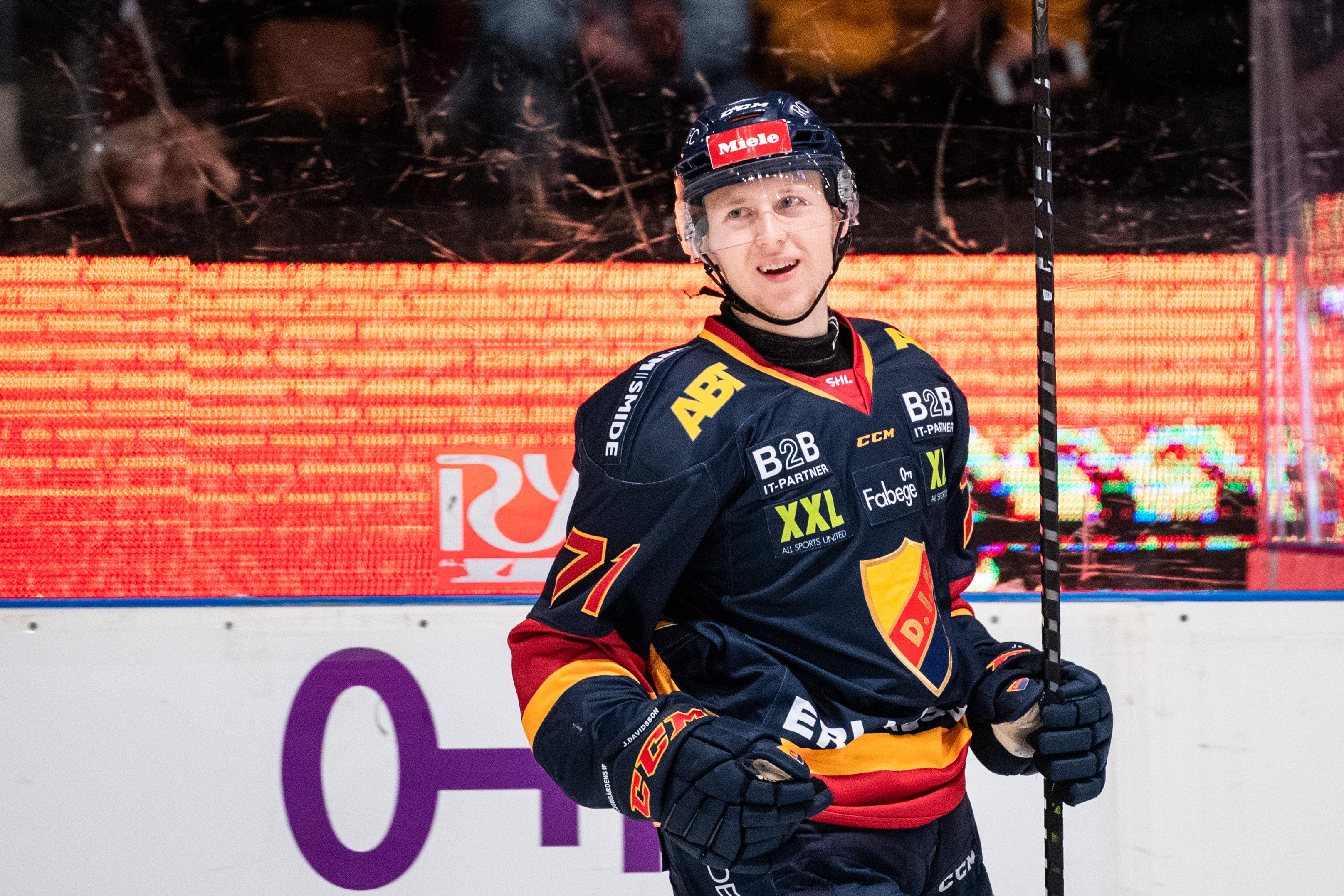 (4677) Jonathan Davidsson5