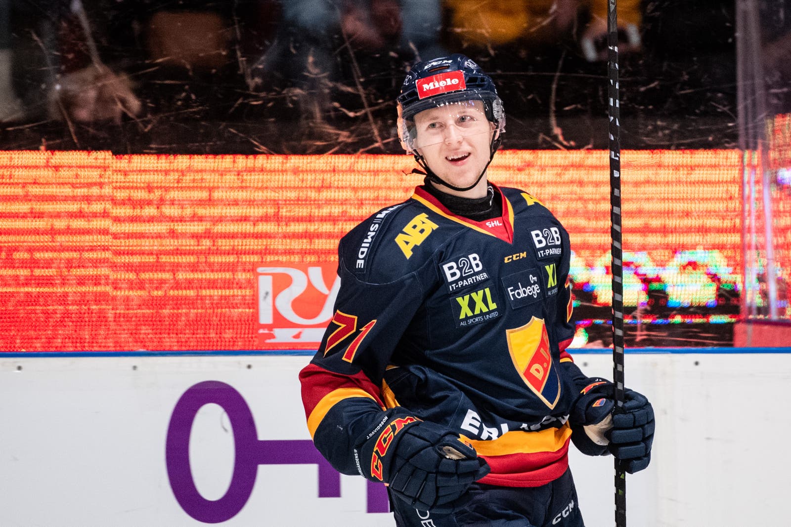 (4677) Jonathan Davidsson5