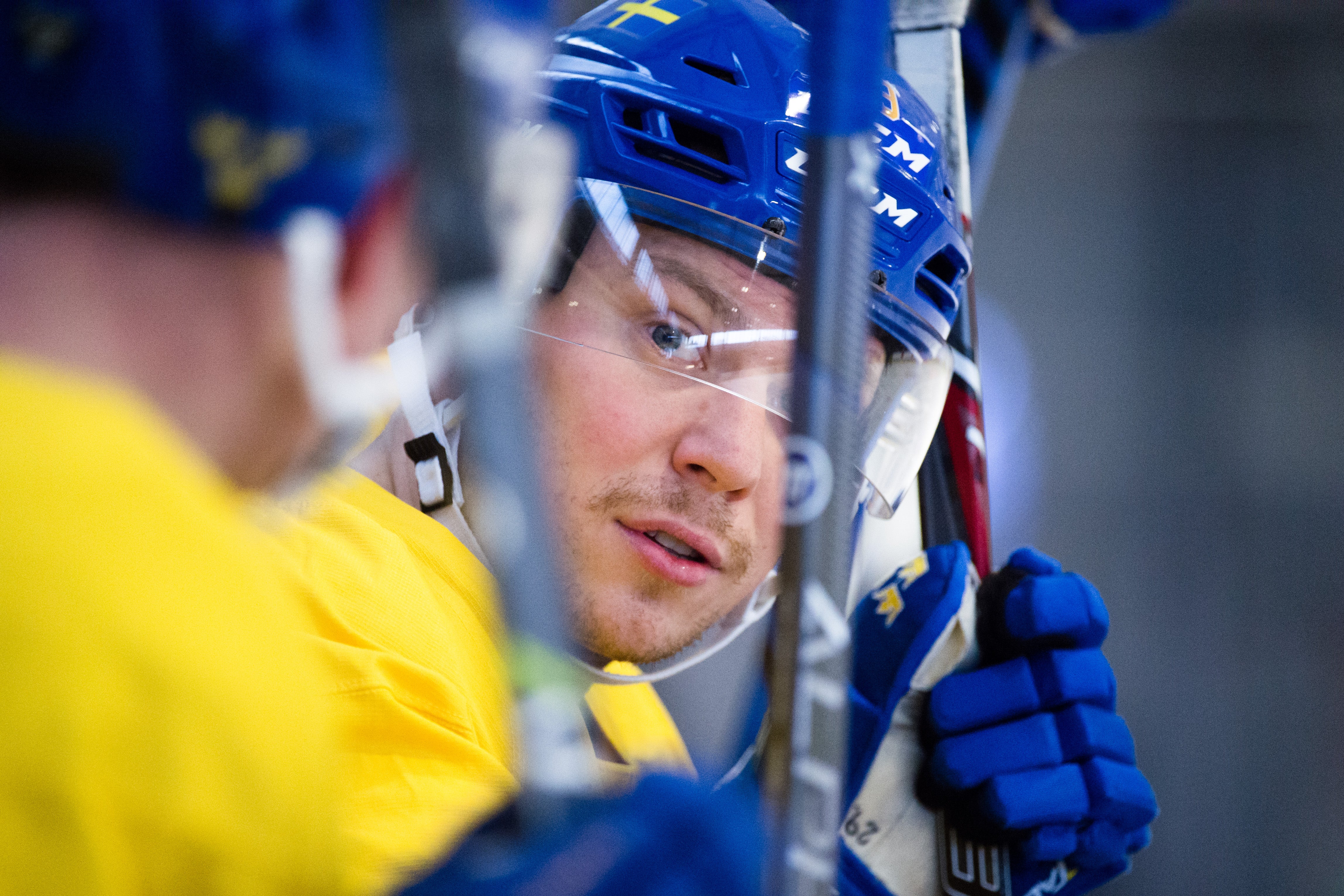 (2104) erik gustafsson