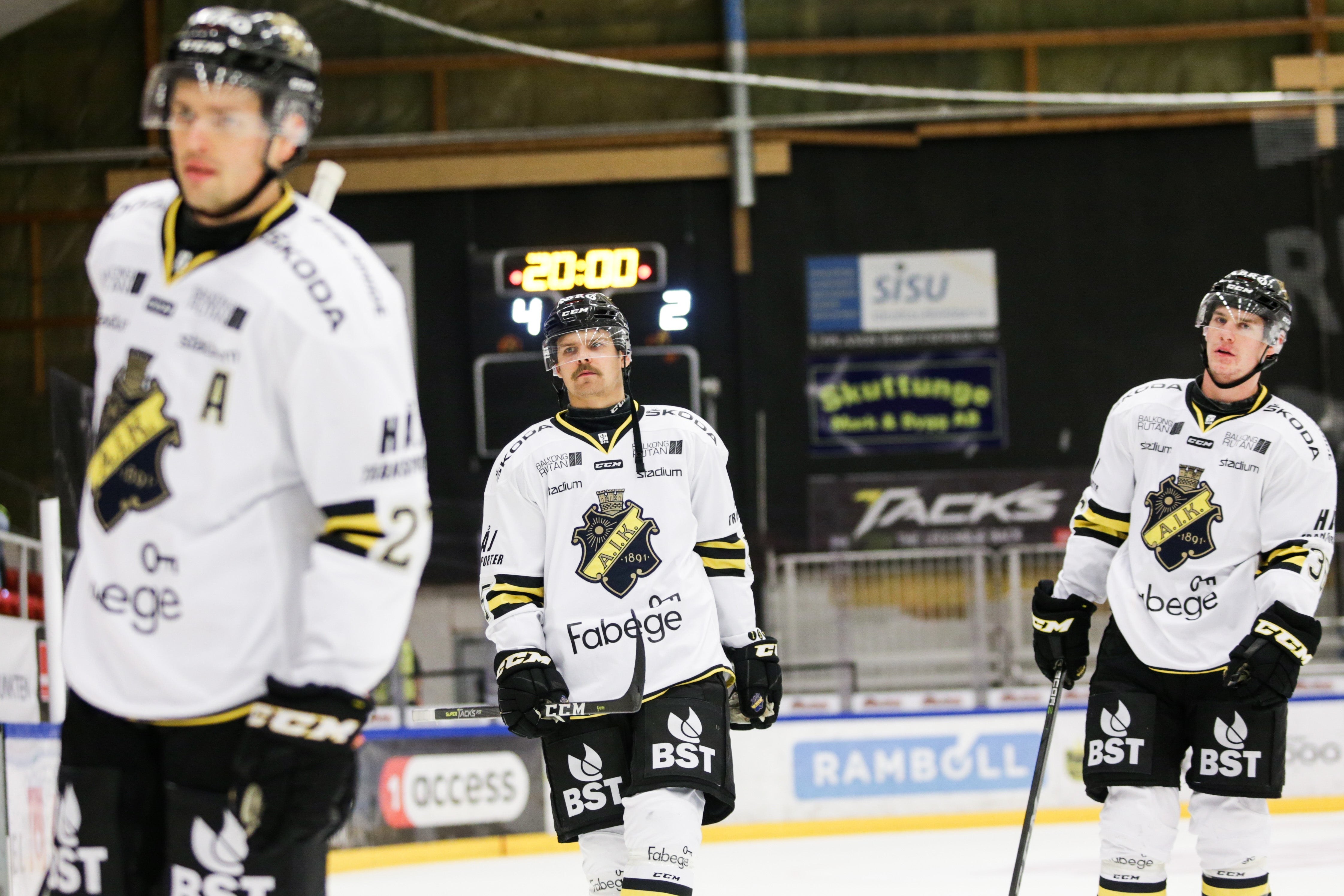 (4420) aik