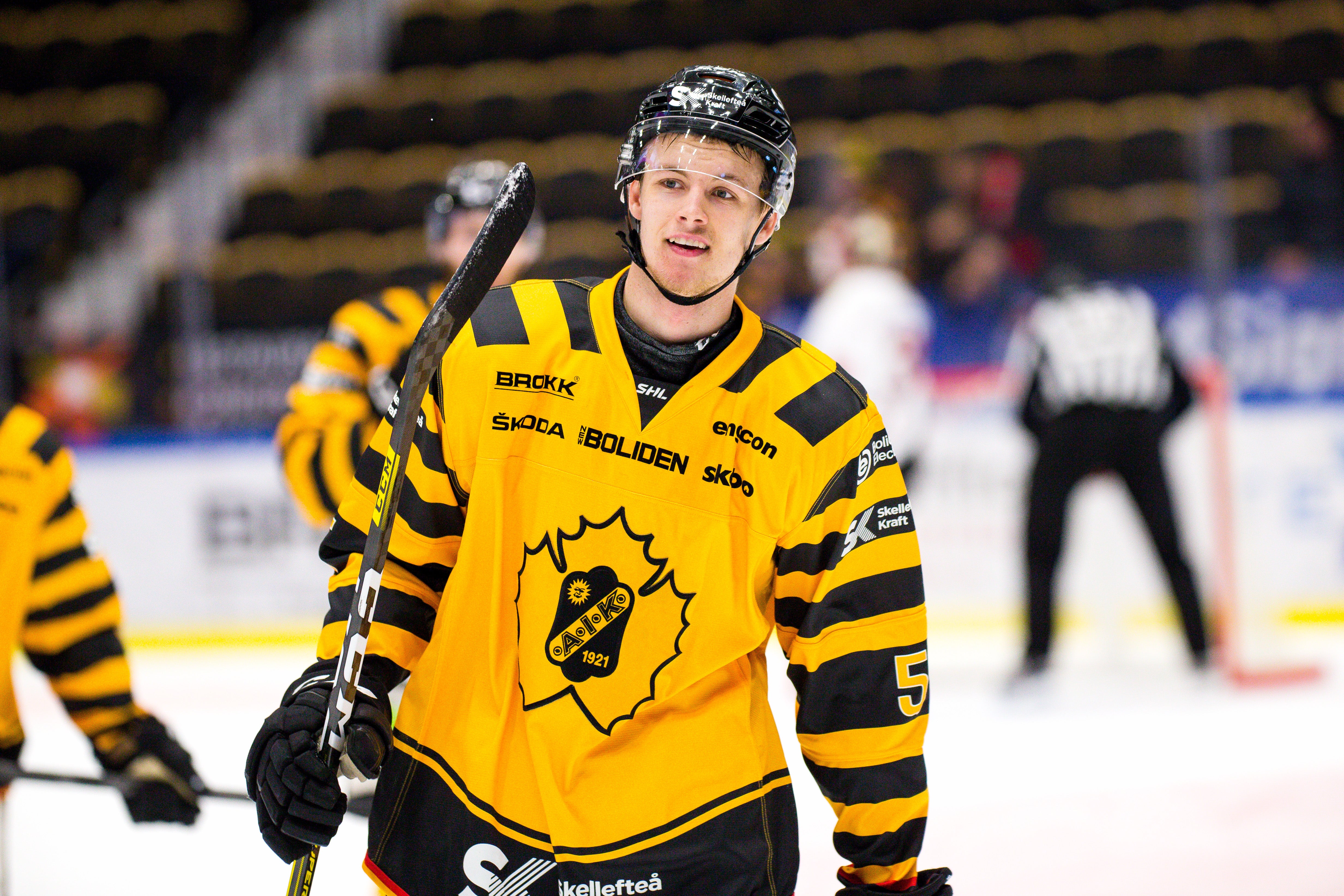 (13489) Philip Broberg