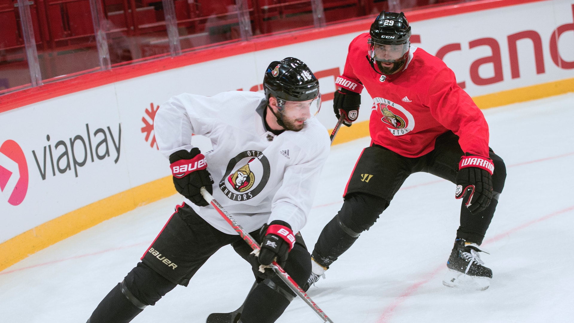 (9348) Tom Pyatt och Johnny Oduya i Globen 2017
