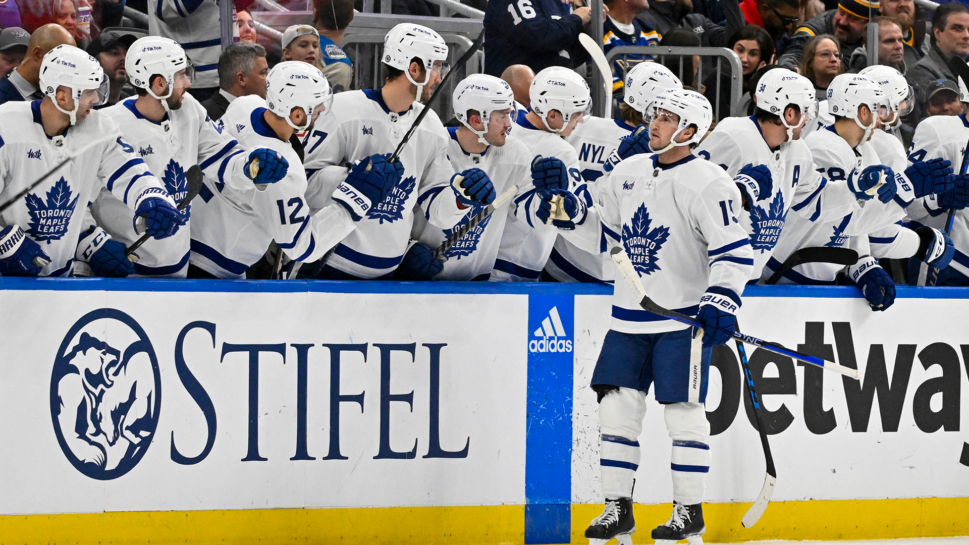 (25896) Toronto maple leafs