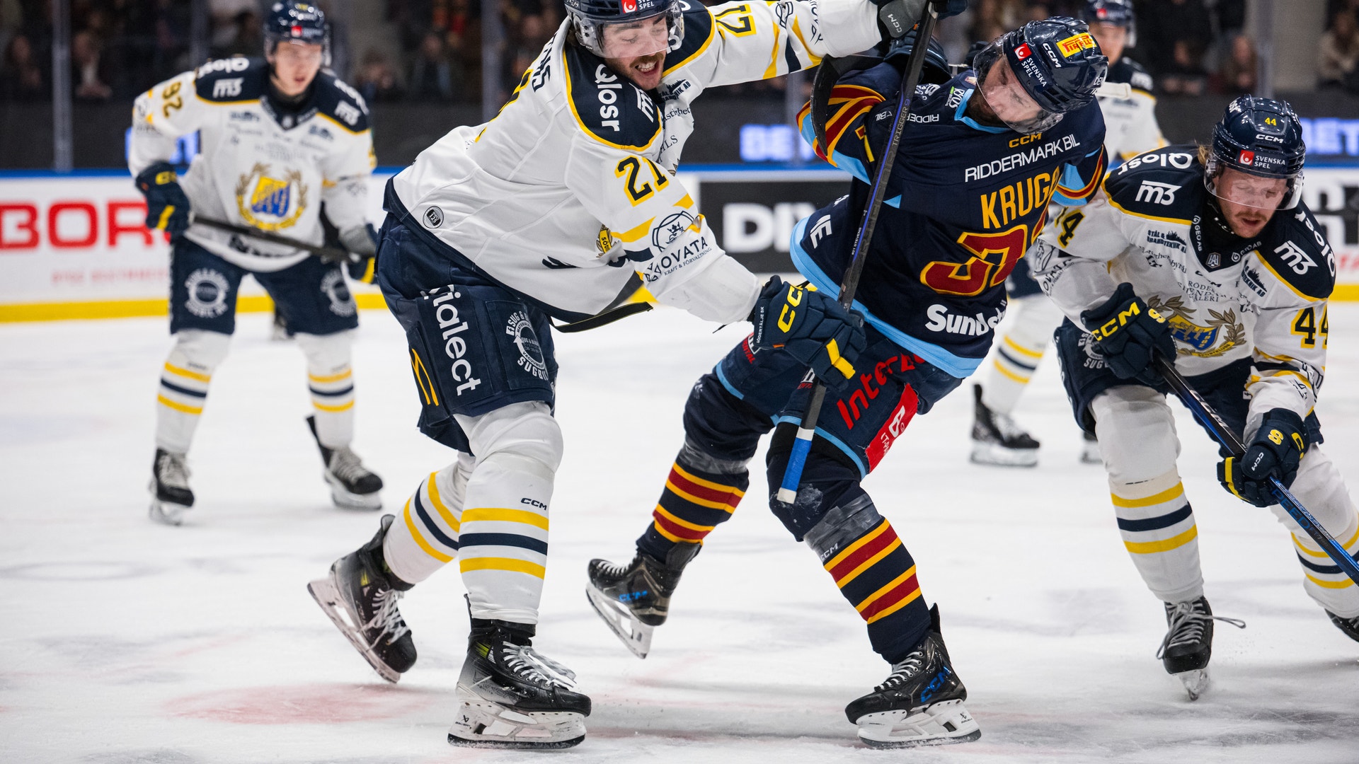 Stevens tackling Krüger