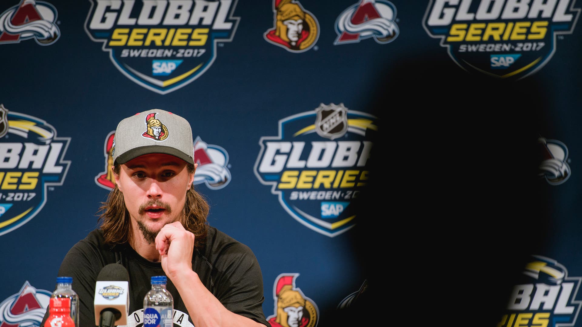 (949) erik karlsson