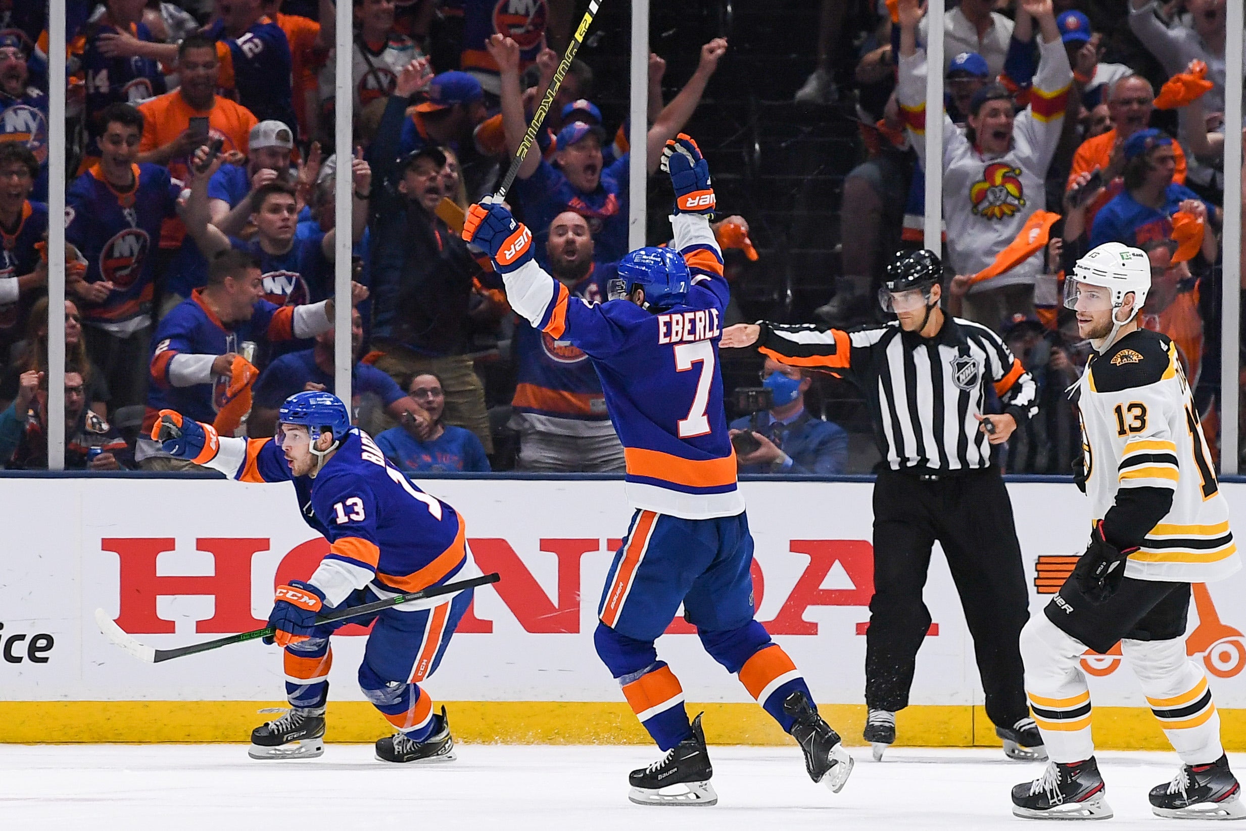 (19897) Islanders
