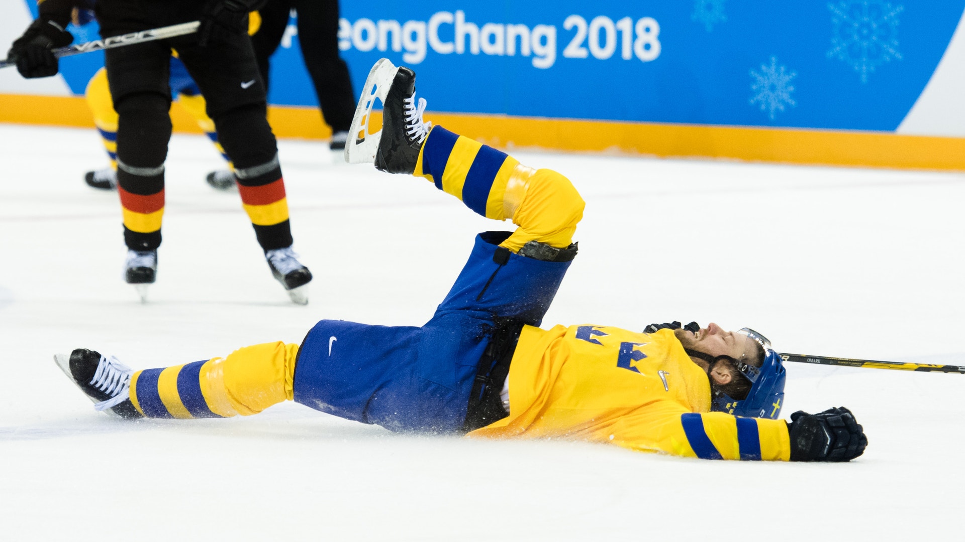 (2052) Linus Omark10