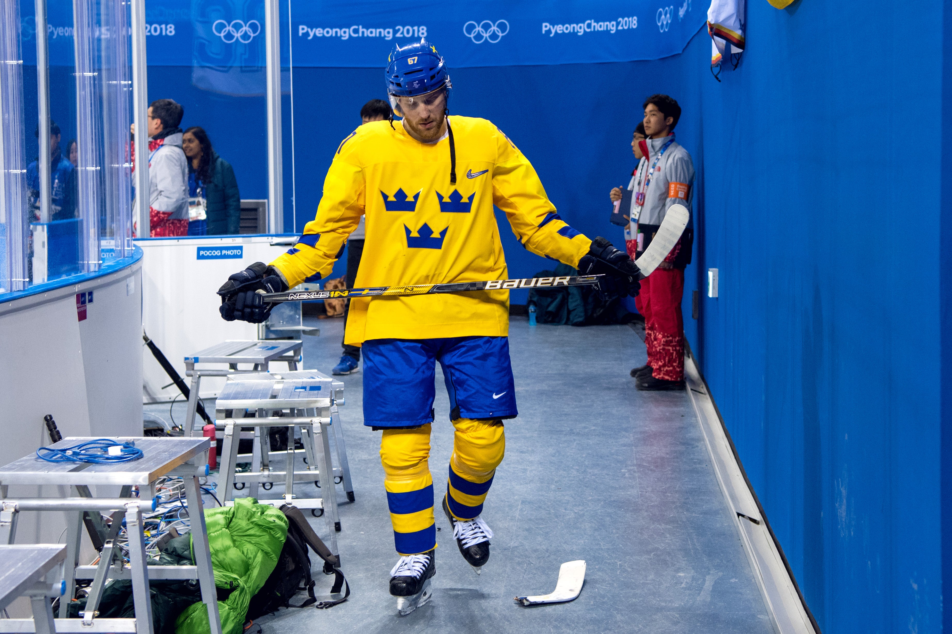 (2406) Linus Omark11