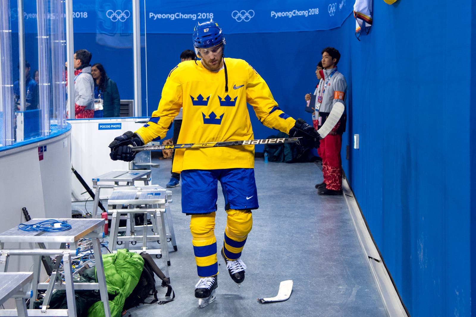 (2406) Linus Omark11