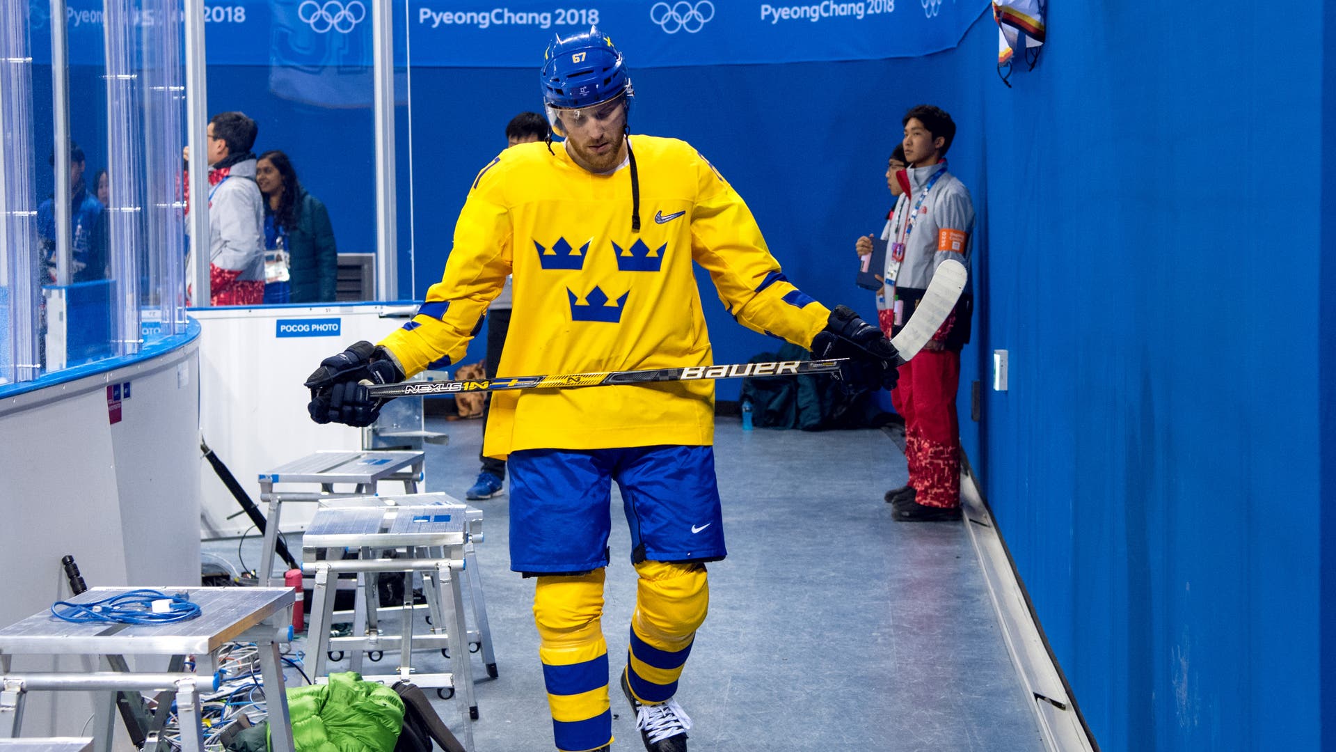 (2406) Linus Omark11