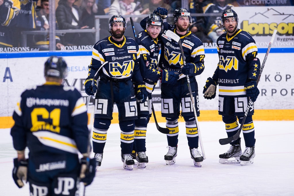 (22177) Fredrik Forsberg Tyler Vesel