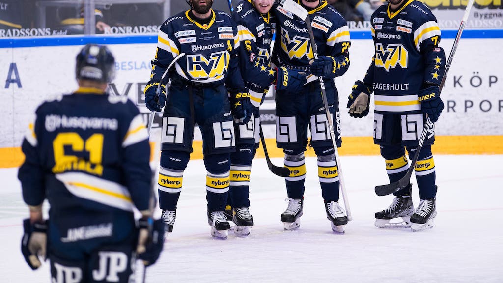 (22177) Fredrik Forsberg Tyler Vesel