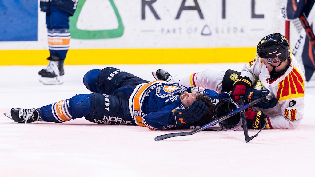 Oskar Lindblom Brian Cooper