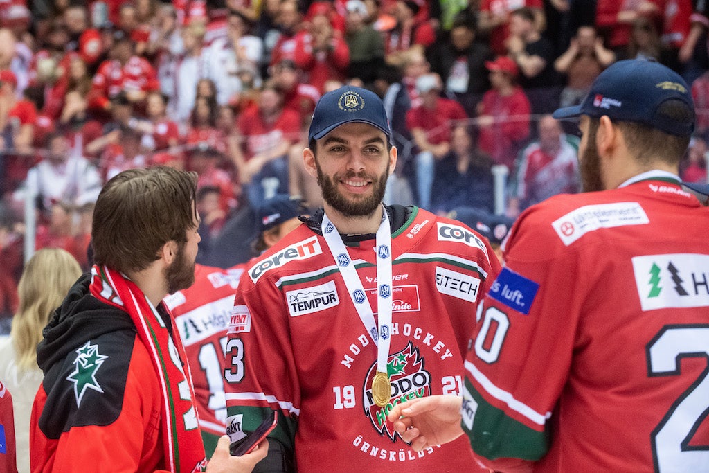 (28295) Josh Dickinson