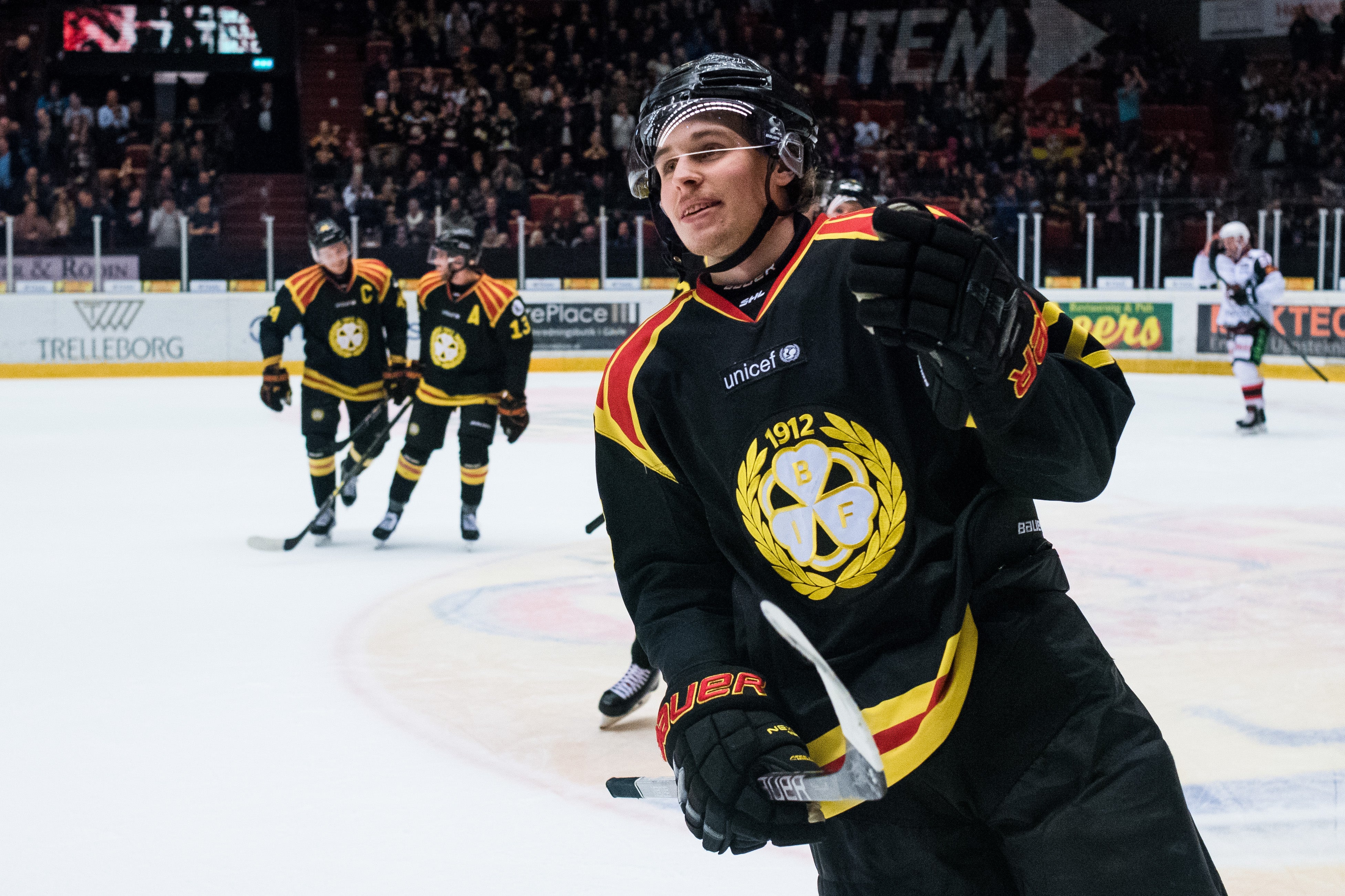 (1120) Lucas Carlsson