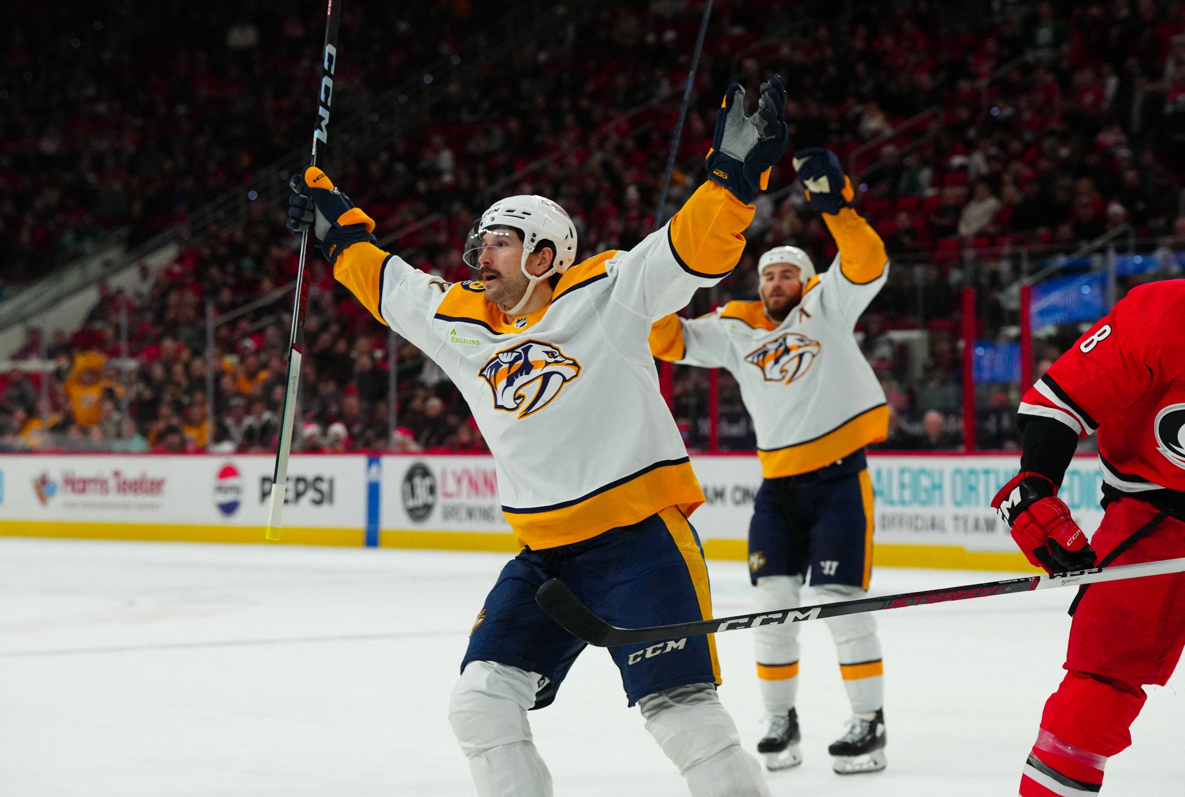 (30699) Filip Forsberg