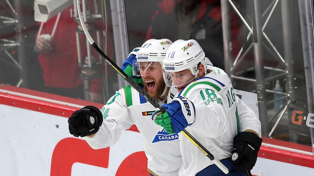 (c) photo.khl.ru Vladimir Bezzubov