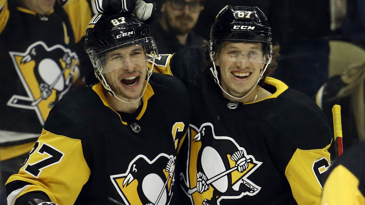 (23146) Sidney Crosby-Rickard Rakell