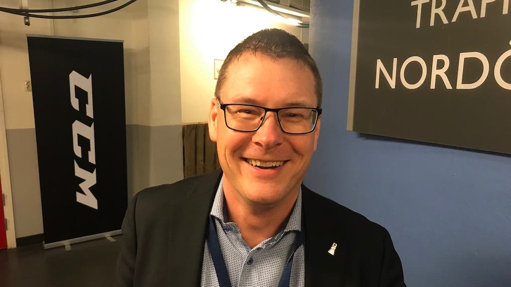 (18933) Tomas Thorsbrink/domarchef SHL