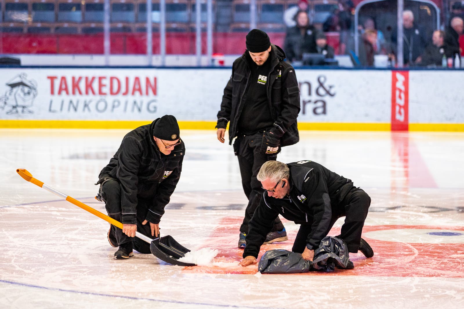 (21541) Linköping Is