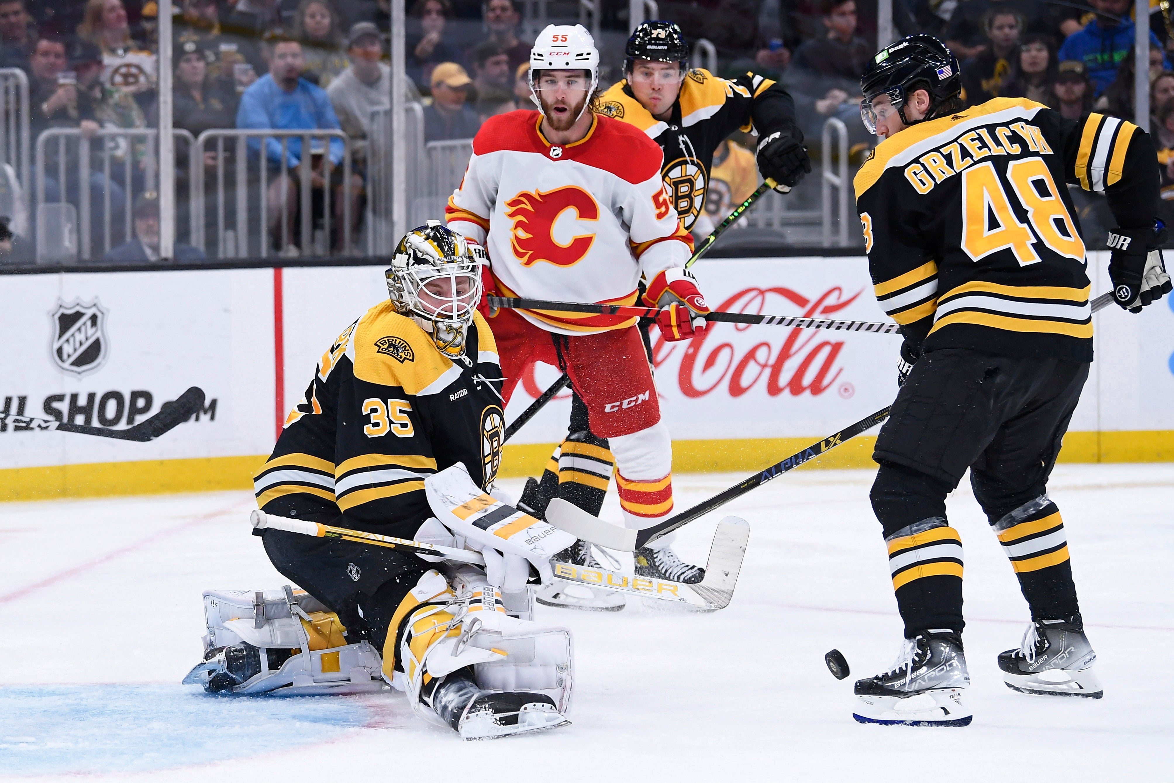 (25316) Linus Ullmark Boston