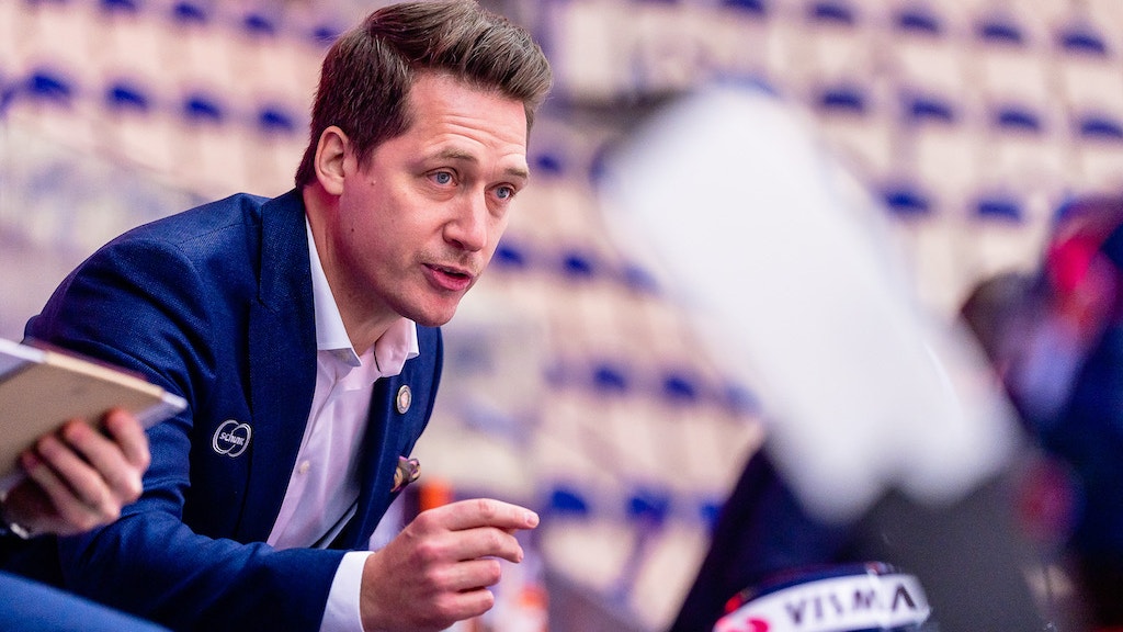 (16285) Sam Hallam/Växjö-Örebro